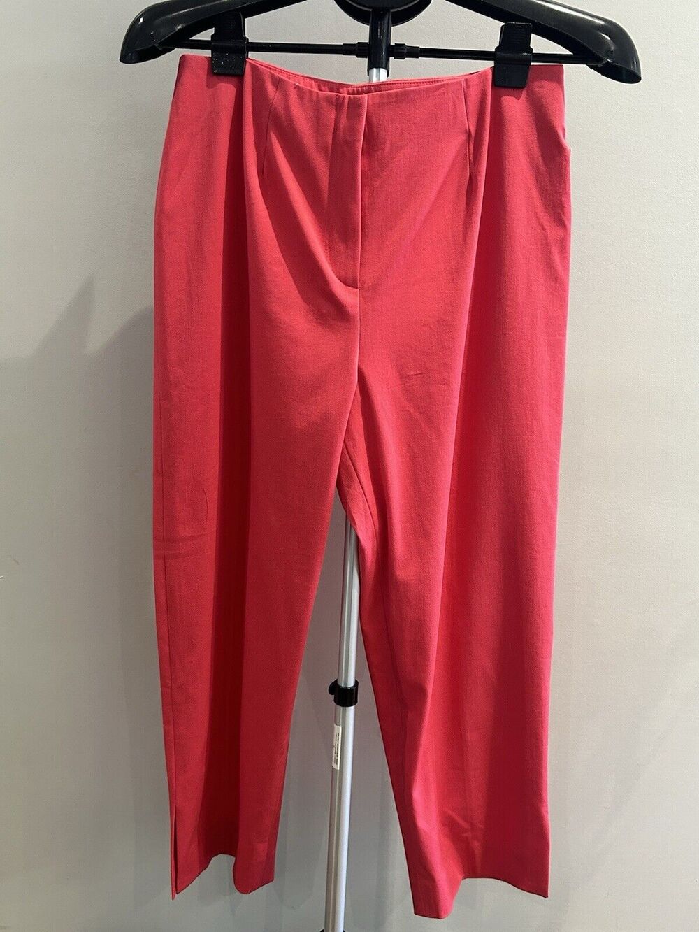NWT Randy Keene Women's size 8 Coral Capris